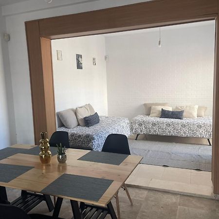 Stelarium-Suite Con Bano Privado En Casa Compartida-Uebica2 Mairena del Aljarafe Esterno foto
