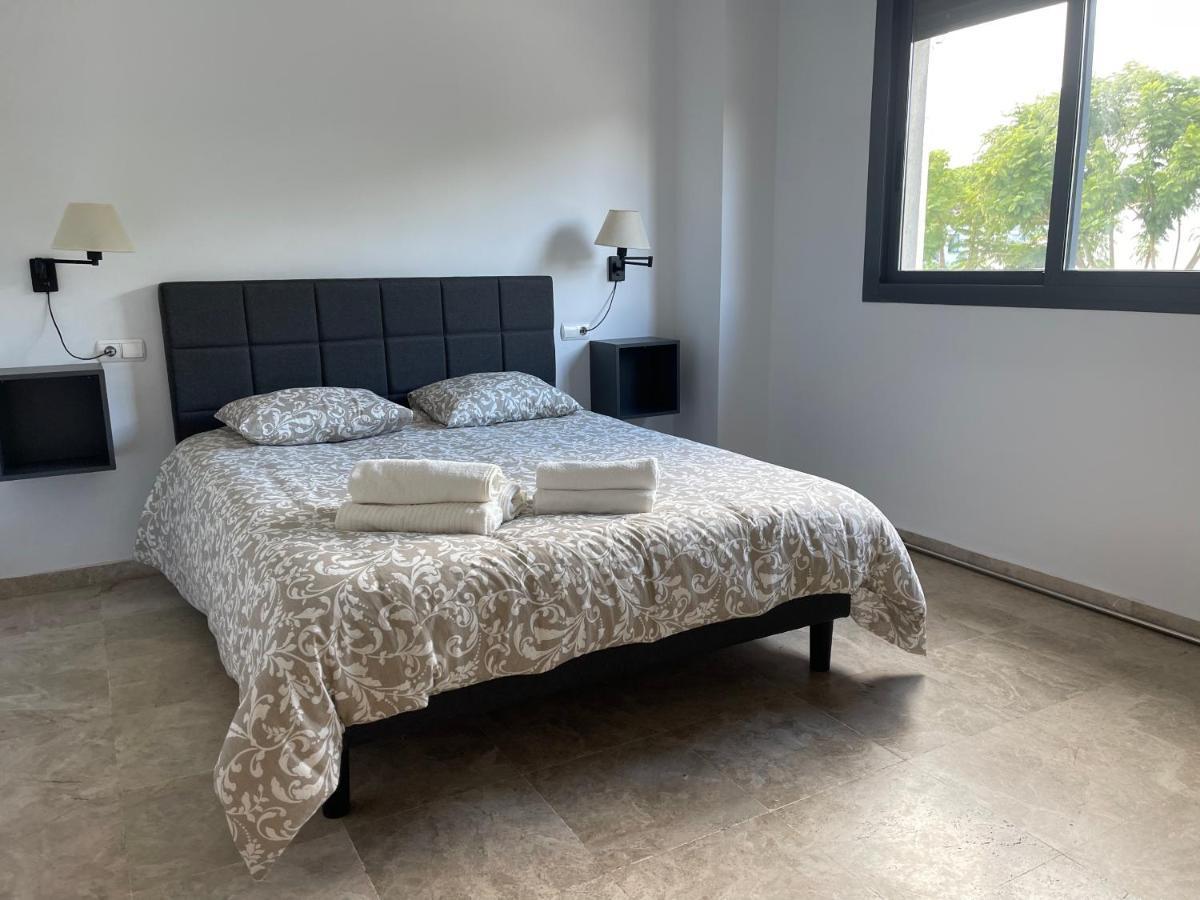 Stelarium-Suite Con Bano Privado En Casa Compartida-Uebica2 Mairena del Aljarafe Esterno foto