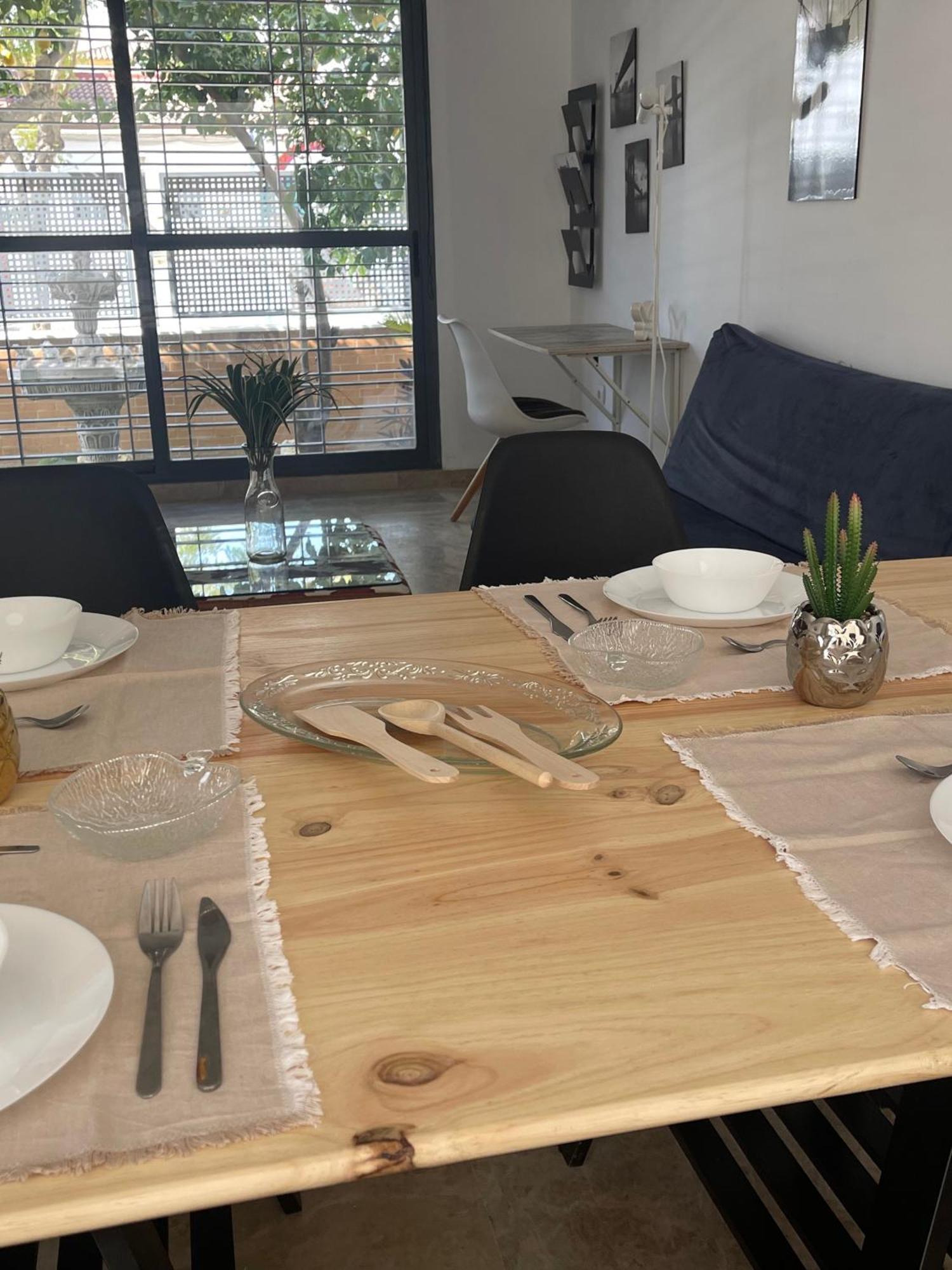 Stelarium-Suite Con Bano Privado En Casa Compartida-Uebica2 Mairena del Aljarafe Esterno foto