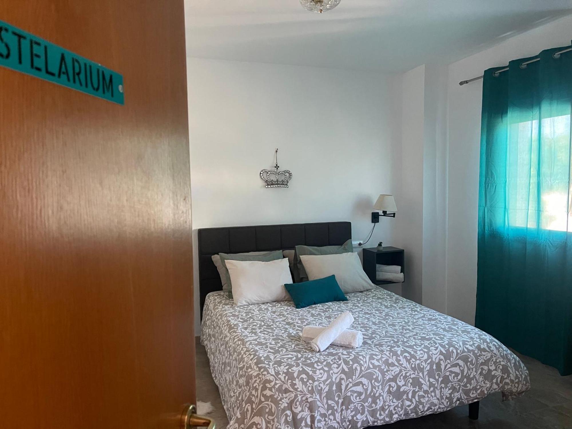 Stelarium-Suite Con Bano Privado En Casa Compartida-Uebica2 Mairena del Aljarafe Esterno foto
