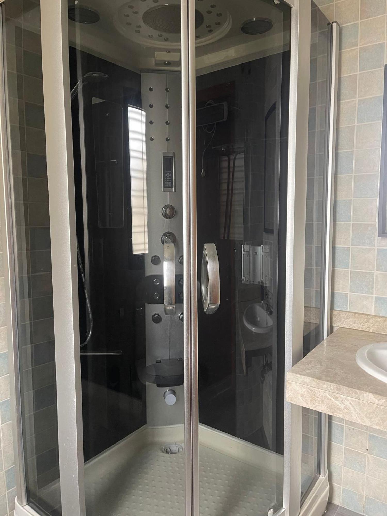 Stelarium-Suite Con Bano Privado En Casa Compartida-Uebica2 Mairena del Aljarafe Esterno foto